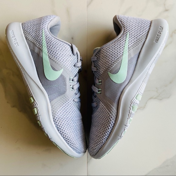 mens nike flex trainers